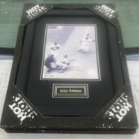 Jackie Robinson . Vintage Baseball Glass Framed Picture . Hot Shot - Picture 1 of 4